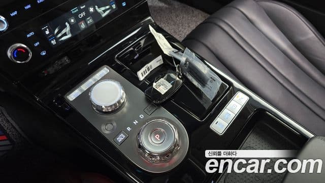 Genesis G80 (RG3) бензин 2.5 турбо 2WD, 2025 9