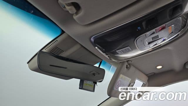 Genesis G80 (RG3) бензин 2.5 турбо 2WD, 2025 17