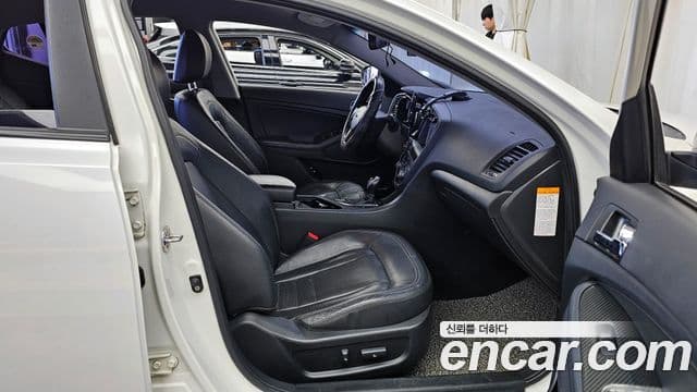 Kia K5 гибрид Prestige, 2013 11