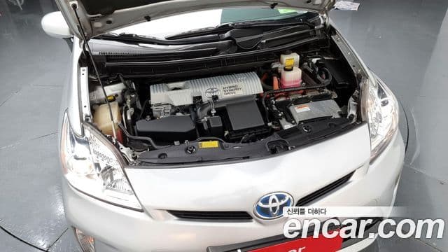 Toyota 프리우스 1.8 E, 2012 6