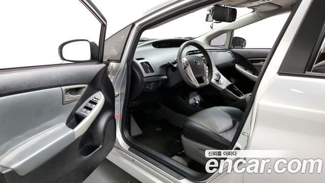 Toyota 프리우스 1.8 E, 2012 10