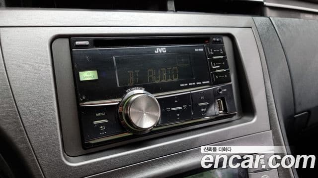 Toyota 프리우스 1.8 E, 2012 14