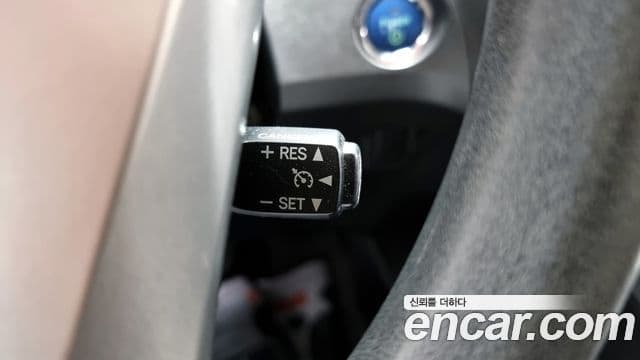 Toyota 프리우스 1.8 E, 2012 16