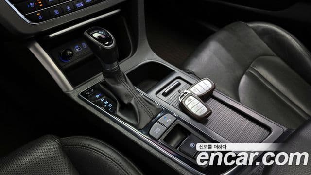 Hyundai LF Sonata гибрид Premium, 2015 9