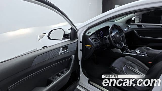 Hyundai LF Sonata гибрид Premium, 2015 11