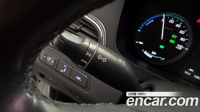 Hyundai LF Sonata гибрид Premium, 2015 16