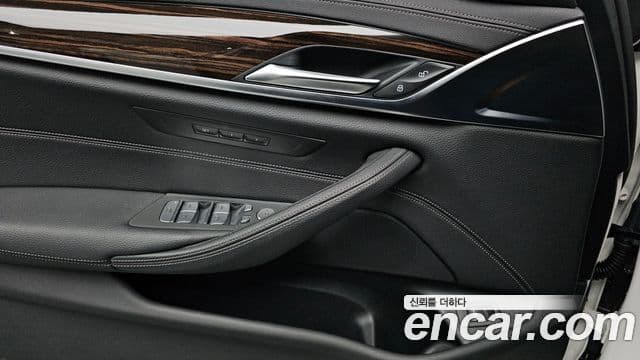 BMW 5시리즈 (G30) 520i M Sport, 2022 17