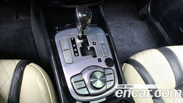 Hyundai Genesis Prada GP500, 2012 9