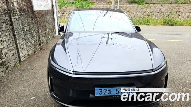 Tesla модель Y, 2025 3