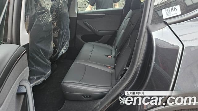 Tesla модель Y, 2025 6