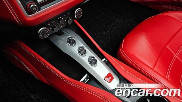Ferrari 캘리포니아 T 3.9 V8, 2016 9