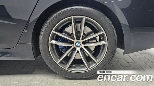 BMW 5시리즈 (G30) 520i M Sport, 2022 все фото