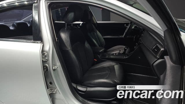 Kia K5 2세대 MX Deluxe, 2017 10