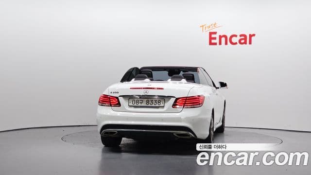 Mercedes-Benz E-класс W212 E200 кабриолет, 2017 4