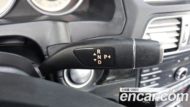 Mercedes-Benz E-класс W212 E200 кабриолет, 2017 9