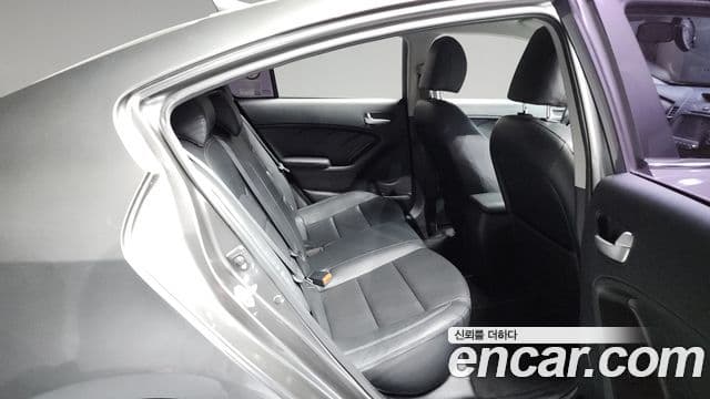 Kia K3 Luxury, 2013 12