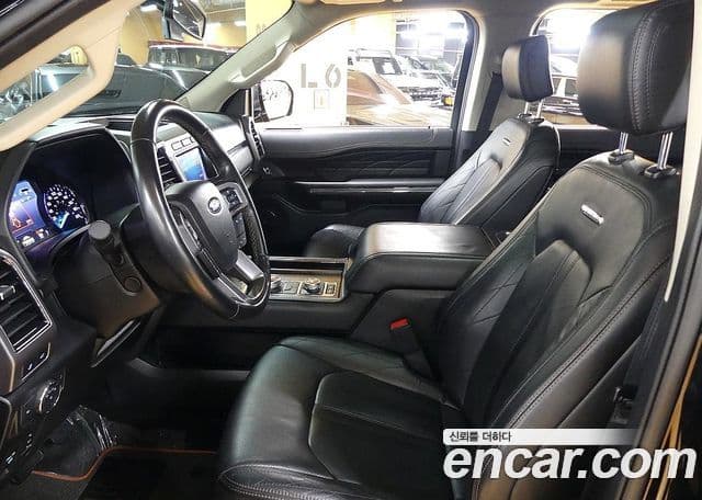 Ford 익스페디션 7인승, 2021 10