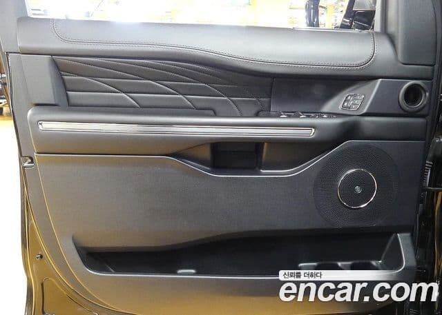 Ford 익스페디션 7인승, 2021 11