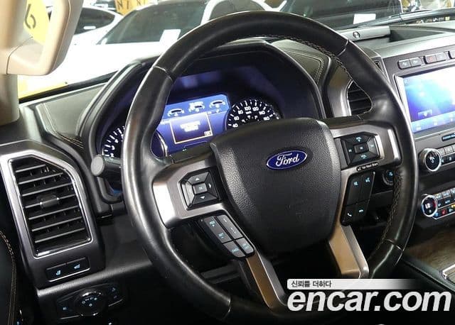 Ford 익스페디션 7인승, 2021 12