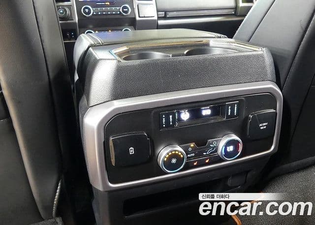 Ford 익스페디션 7인승, 2021 16