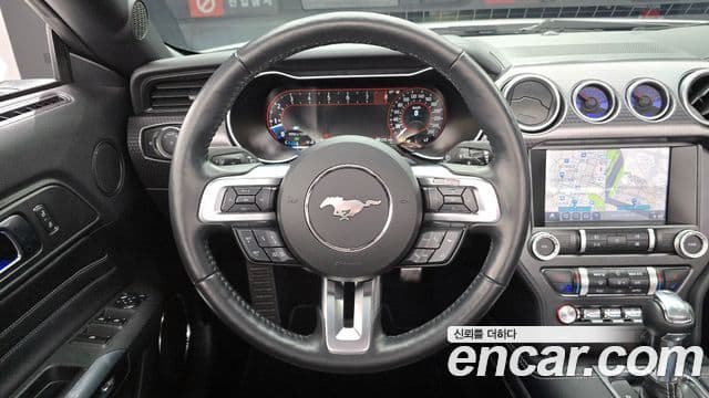 Ford Mustang GT кабриолет, 2020 13