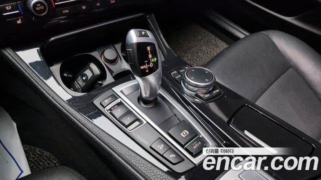 BMW 5시리즈 (F10), 2015 9