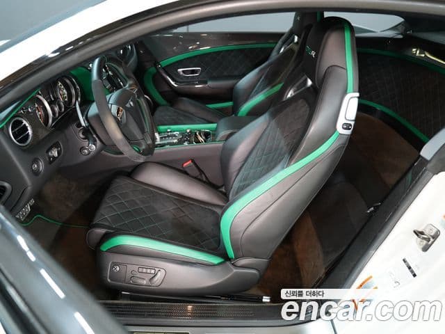 Bentley Continental GT 2세대 4.0 GT3-R, 2015 10