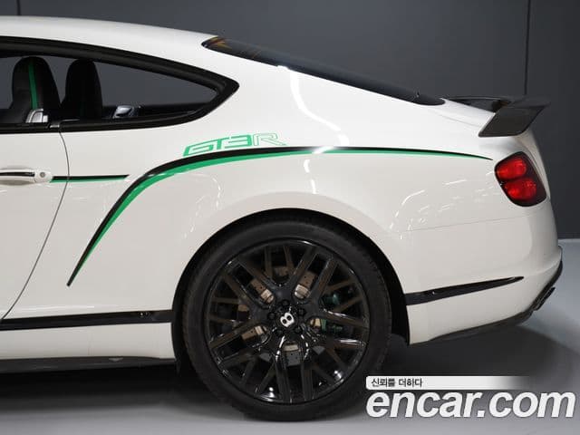 Bentley Continental GT 2세대 4.0 GT3-R, 2015 12