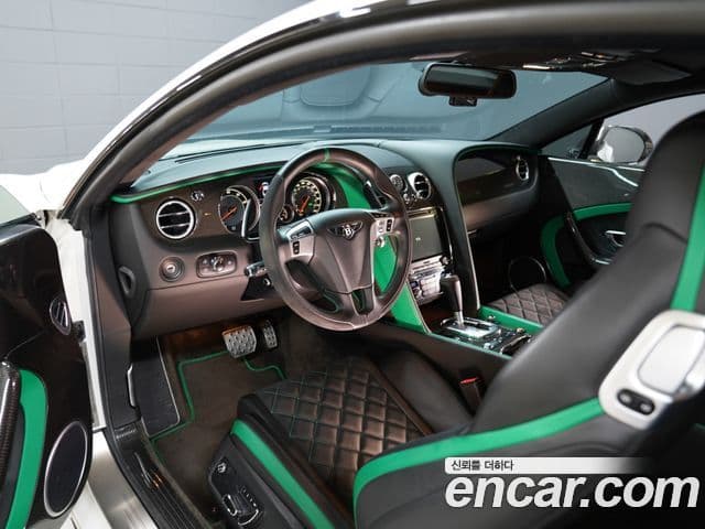 Bentley Continental GT 2세대 4.0 GT3-R, 2015 16