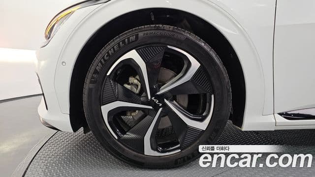 Kia EV6 GT Line, 2023 все фото