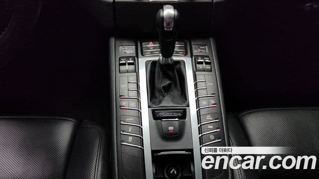 Porsche Macan 95B, 2017 9