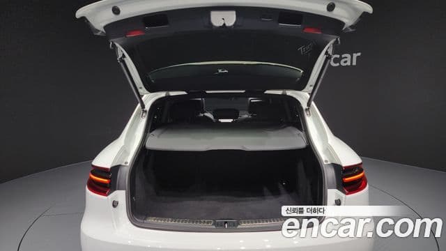 Porsche Macan 95B, 2017 20