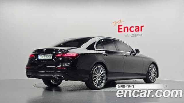 Mercedes-Benz E-класс W213 AMG Line, 2022 2