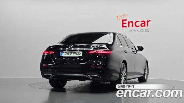 Mercedes-Benz E-класс W213 AMG Line, 2022 4