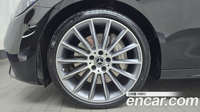 Mercedes-Benz E-класс W213 AMG Line, 2022 все фото