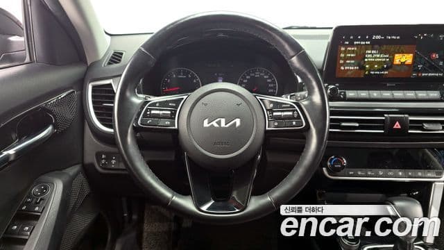 Kia Seltos Signature, 2022 13