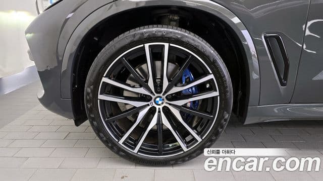 BMW X5 (G05) xDrive 40d M Sport онлайн Exclusive Edition, 2023 все фото