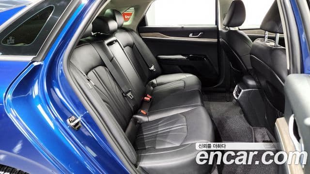 Kia K5 3세대 Signature, 2021 12