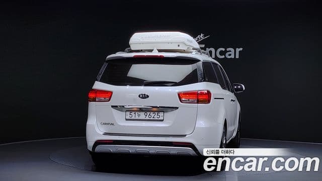 Kia All New Carnival Prestige, 2015 4