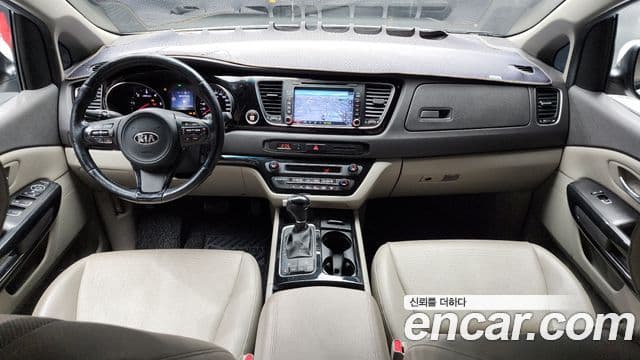 Kia All New Carnival Prestige, 2015 7