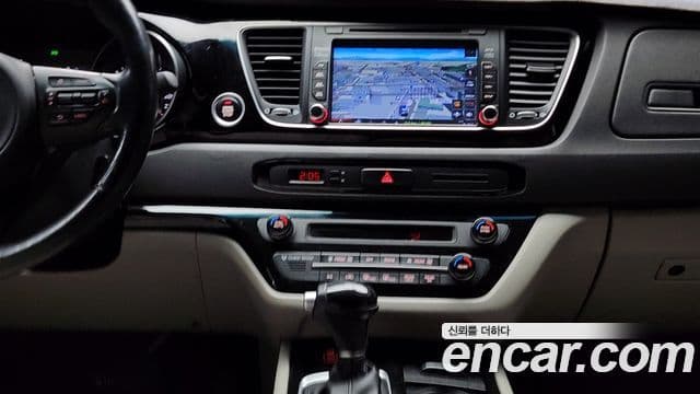 Kia All New Carnival Prestige, 2015 14
