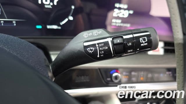 Kia Sportage 5세대 гибрид Signature 2WD, 2022 19