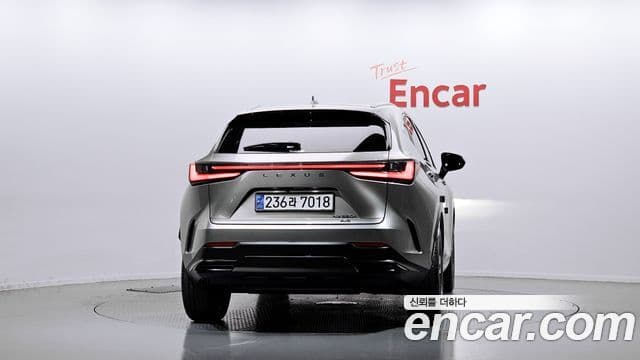 Lexus NX350h 2세대 Premium, 2025 4