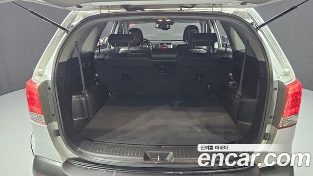Kia Sorento R топовая версия, 2011 20
