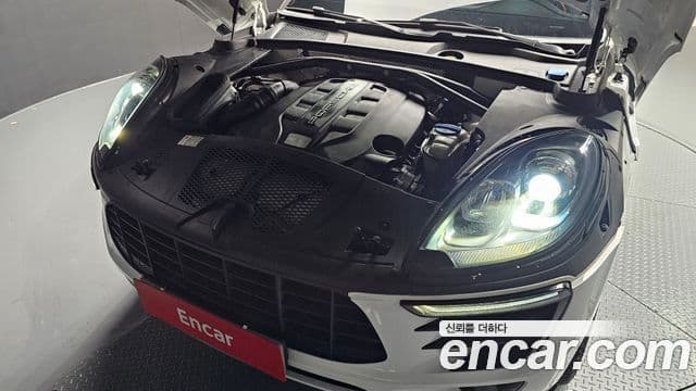 Porsche Macan 95B, 2015 6