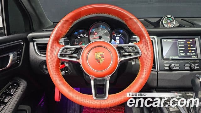 Porsche Macan 95B, 2015 14