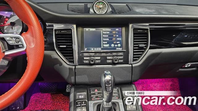 Porsche Macan 95B, 2015 15