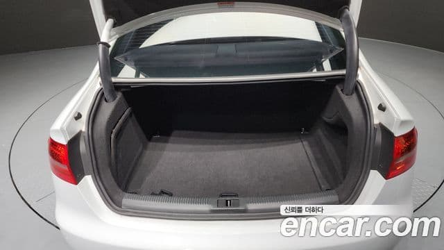 Audi New A4 B8, 2015 20