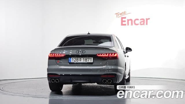 Audi S4 (B9), 2021 4