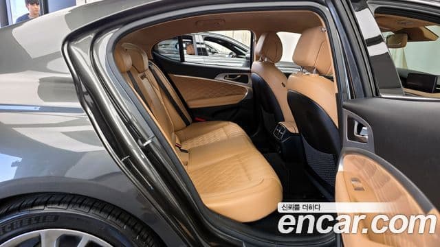 Genesis The / новый New G70, 2022 12